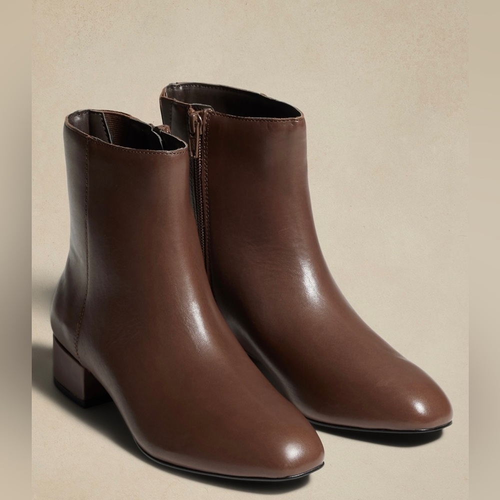 Banana Republic Leather Ankle Boot